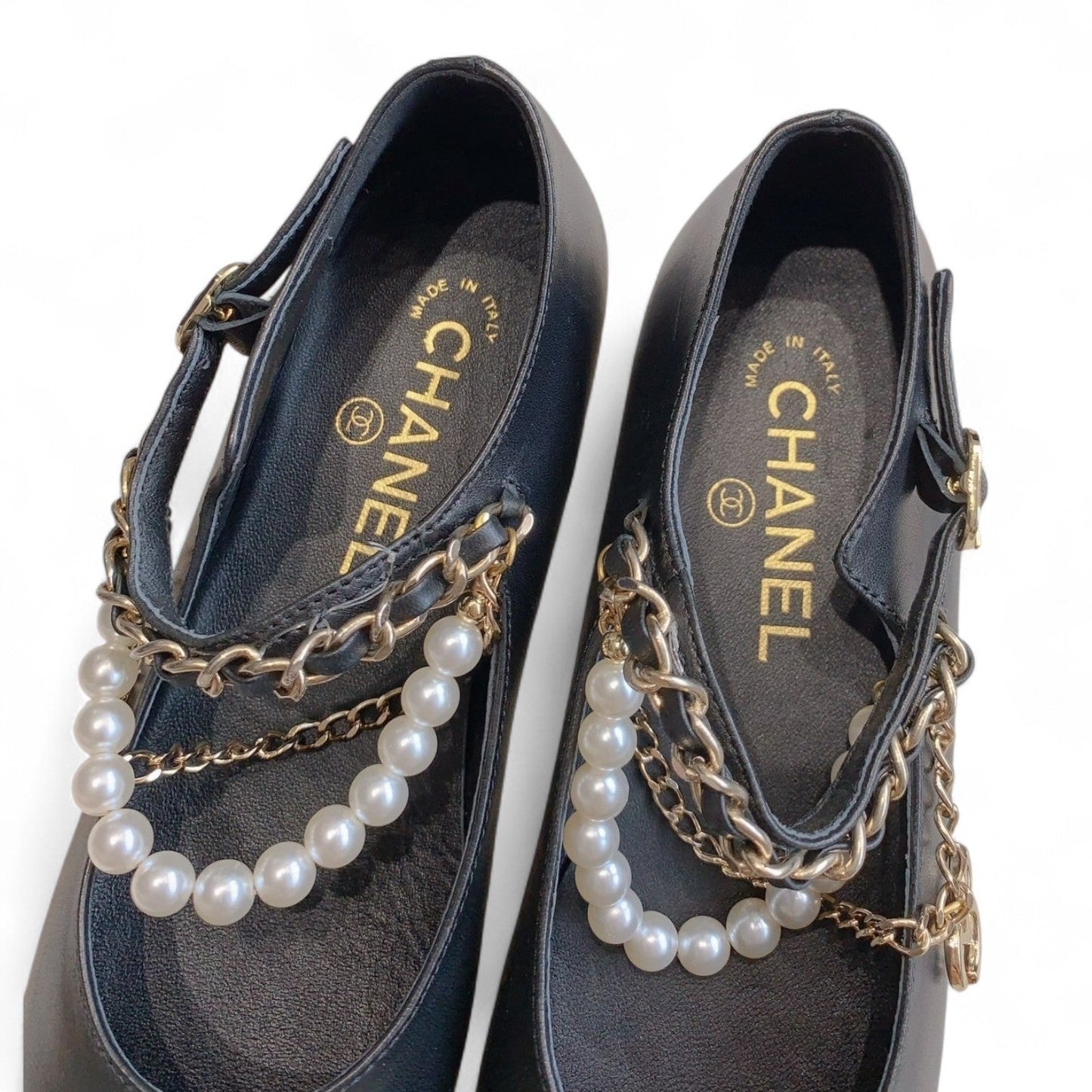 CHANEL MARY JANE PEARLS & METAL BLACK FLATS