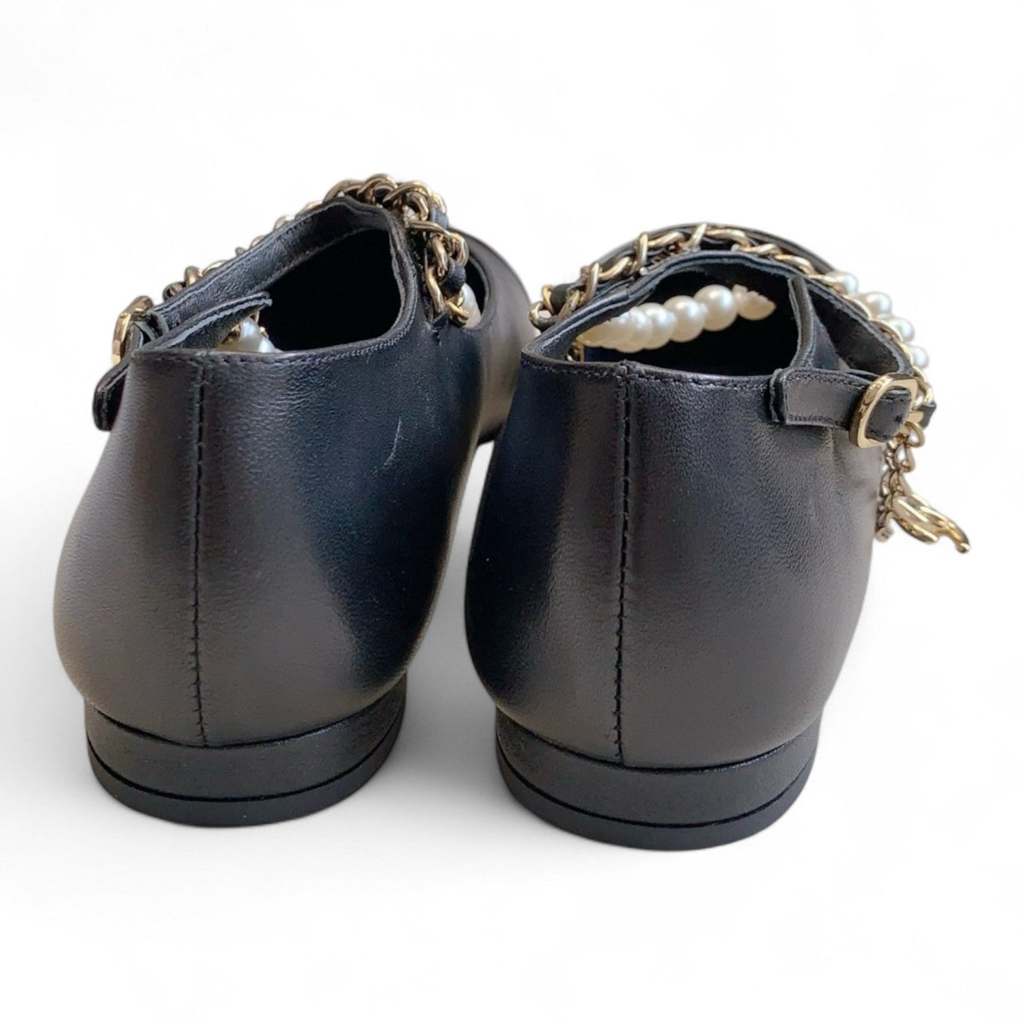 CHANEL MARY JANE PEARLS & METAL BLACK FLATS
