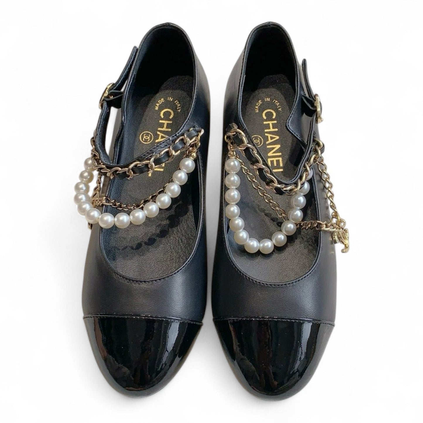 CHANEL MARY JANE PEARLS & METAL BLACK FLATS