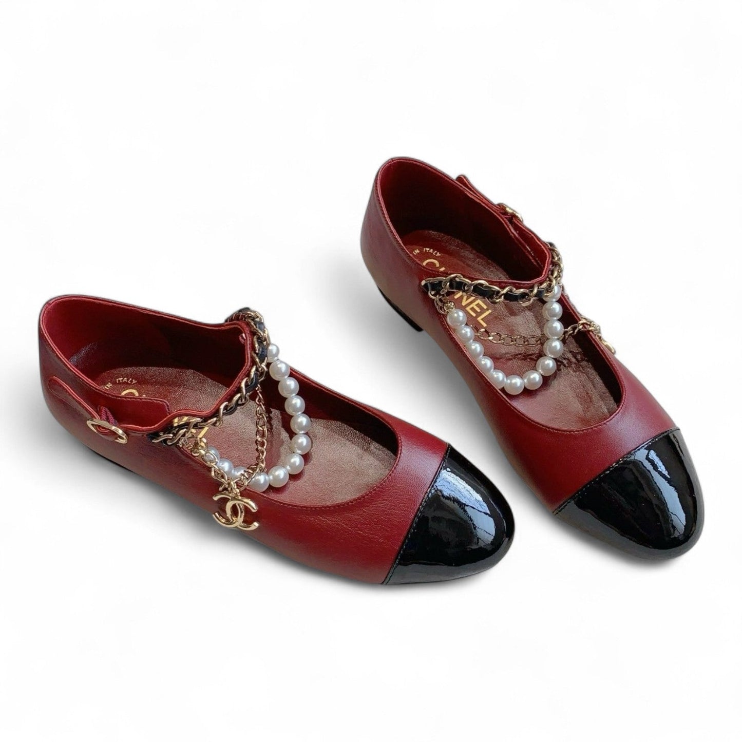 CHANEL MARY JANE PEARLS & METAL RED FLATS