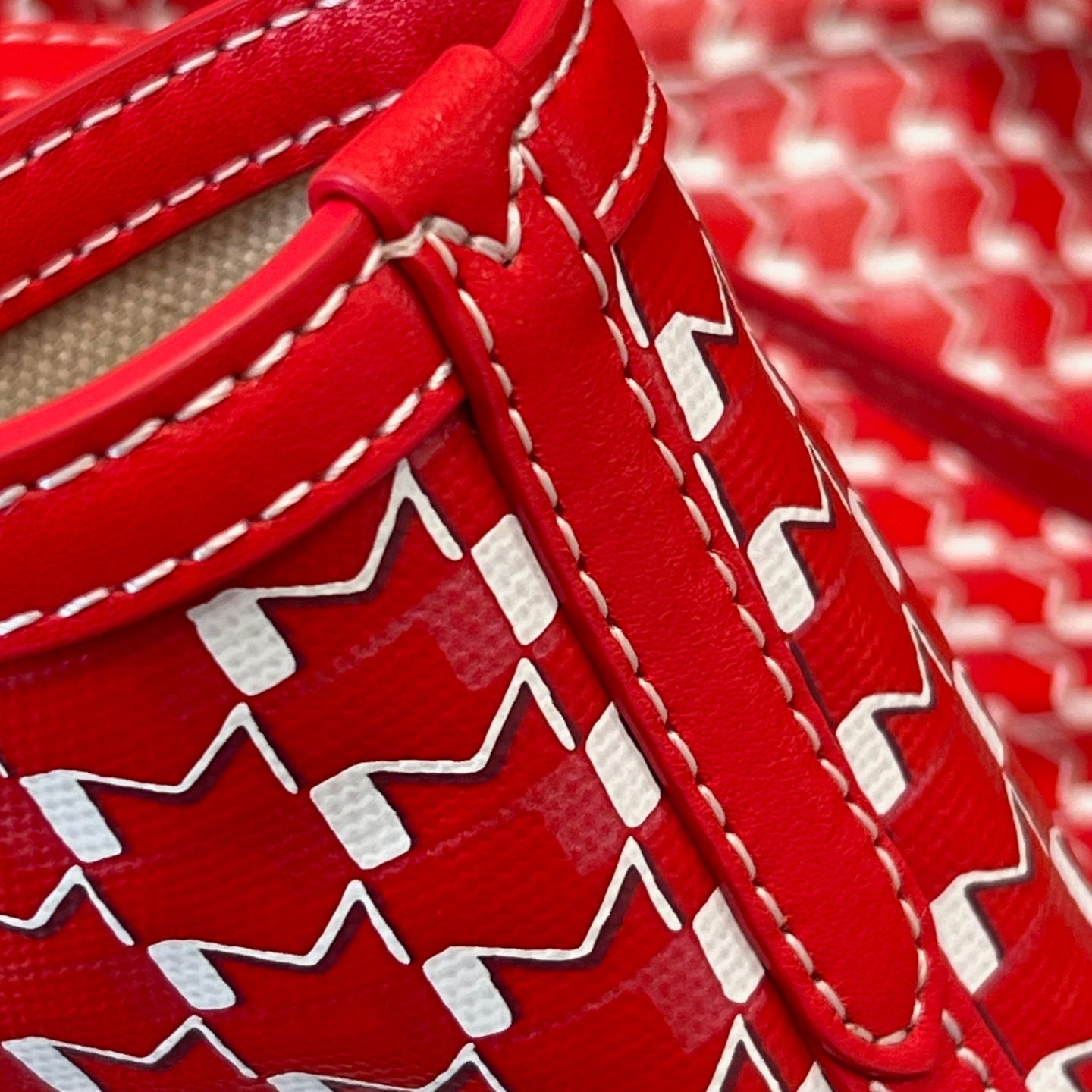 MOYNAT M CANVAS TOTE RED BAG GM