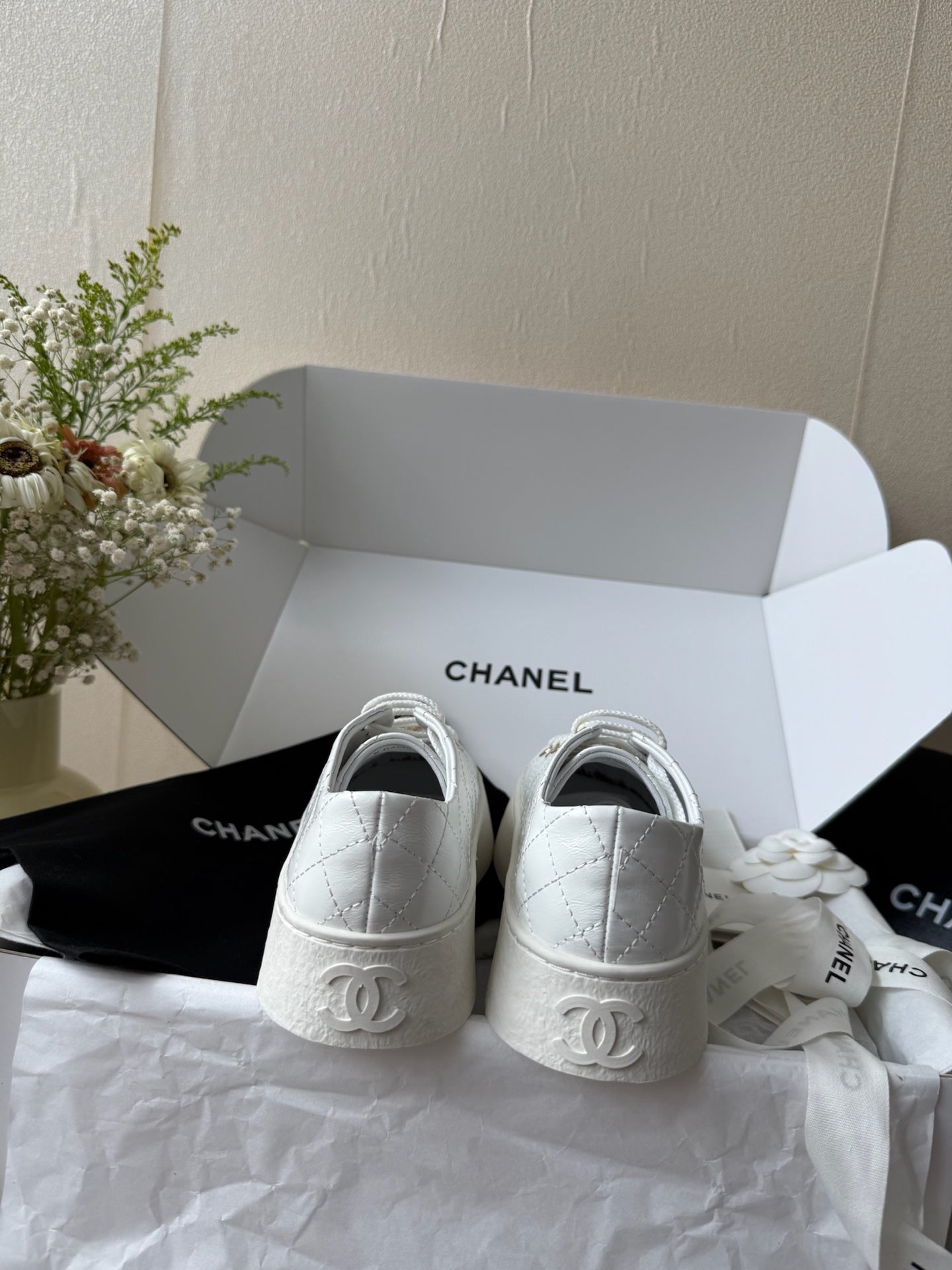 CHANEL WHITE DIAMOND PATTREN BISCUIT WOMEN SHOES