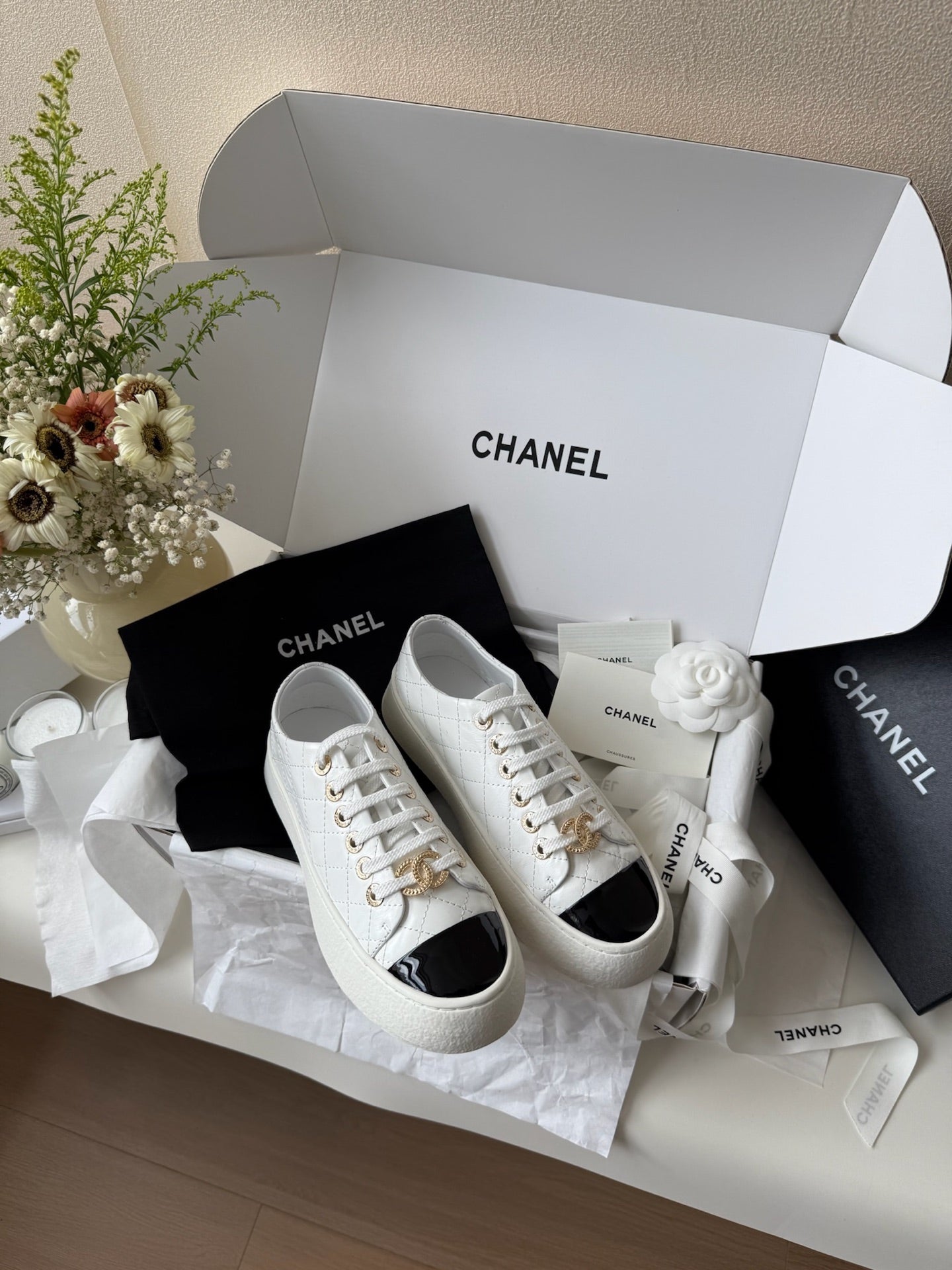 CHANEL WHITE DIAMOND PATTREN BISCUIT WOMEN SHOES