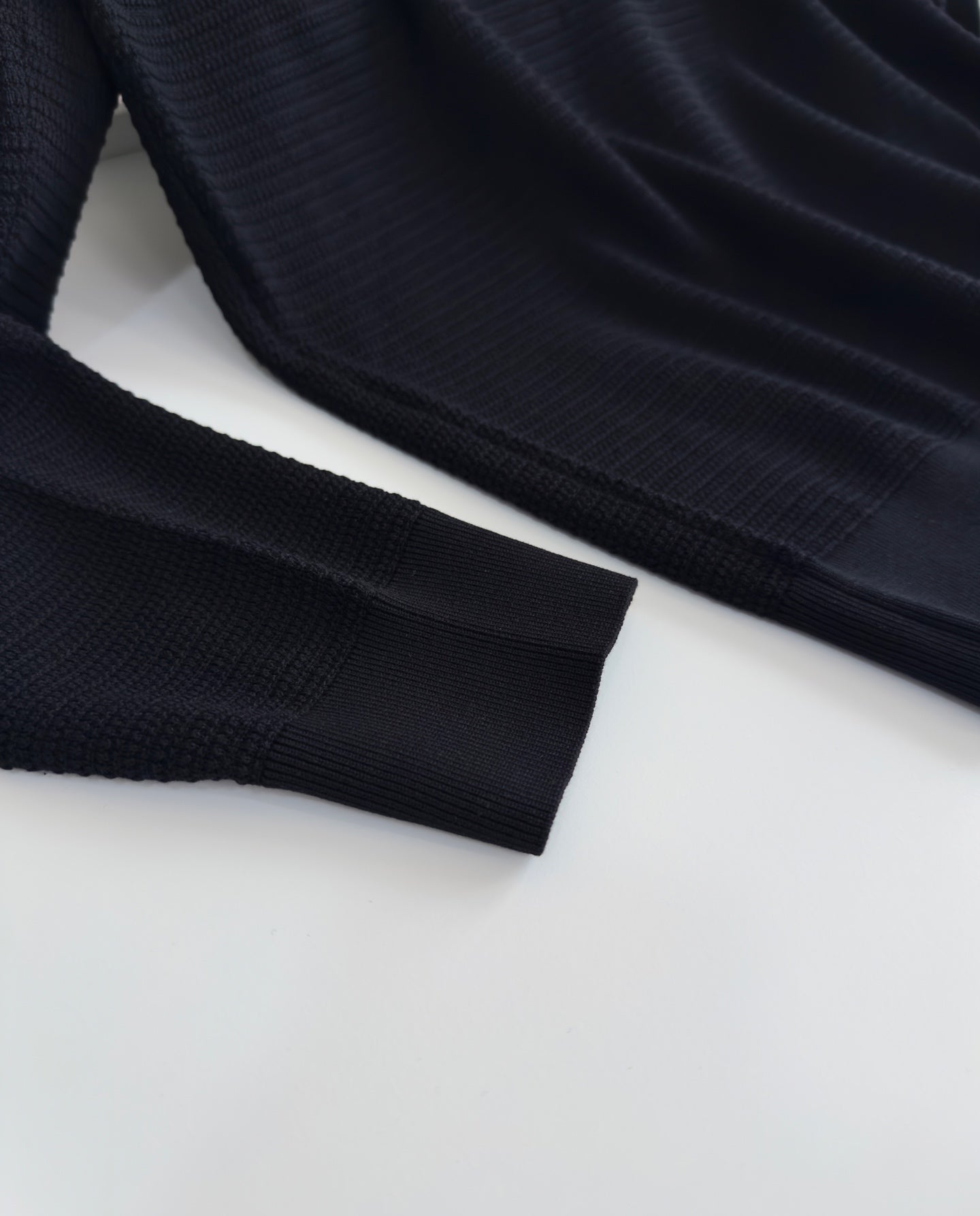 LORO PIANA WOVEN HENLEY COLLAR BLACK SWEATSHIRT
