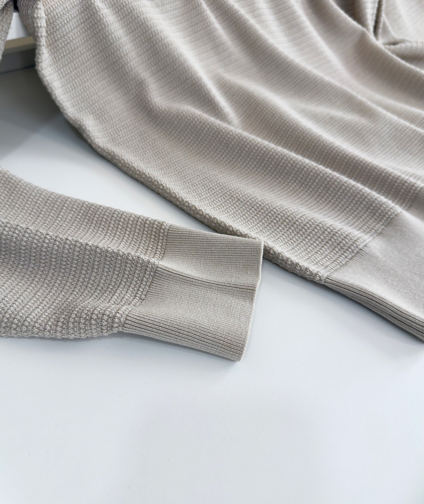 LORO PIANA WOVEN HENLEY COLLAR BIEGE SWEATSHIRT