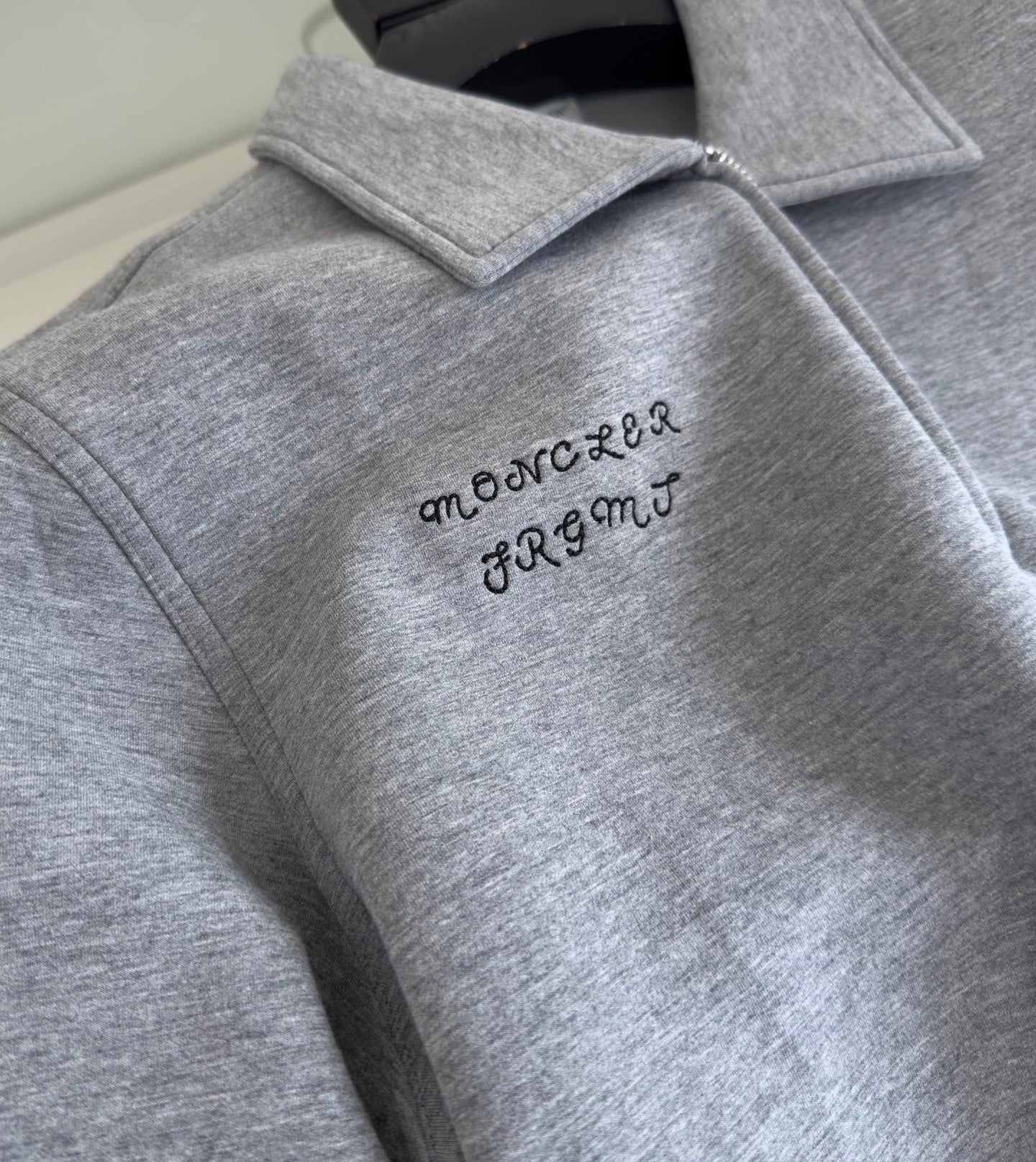 MONCLER X FRGMT ZIP-UP COTTON GREY SWEATSHIRT