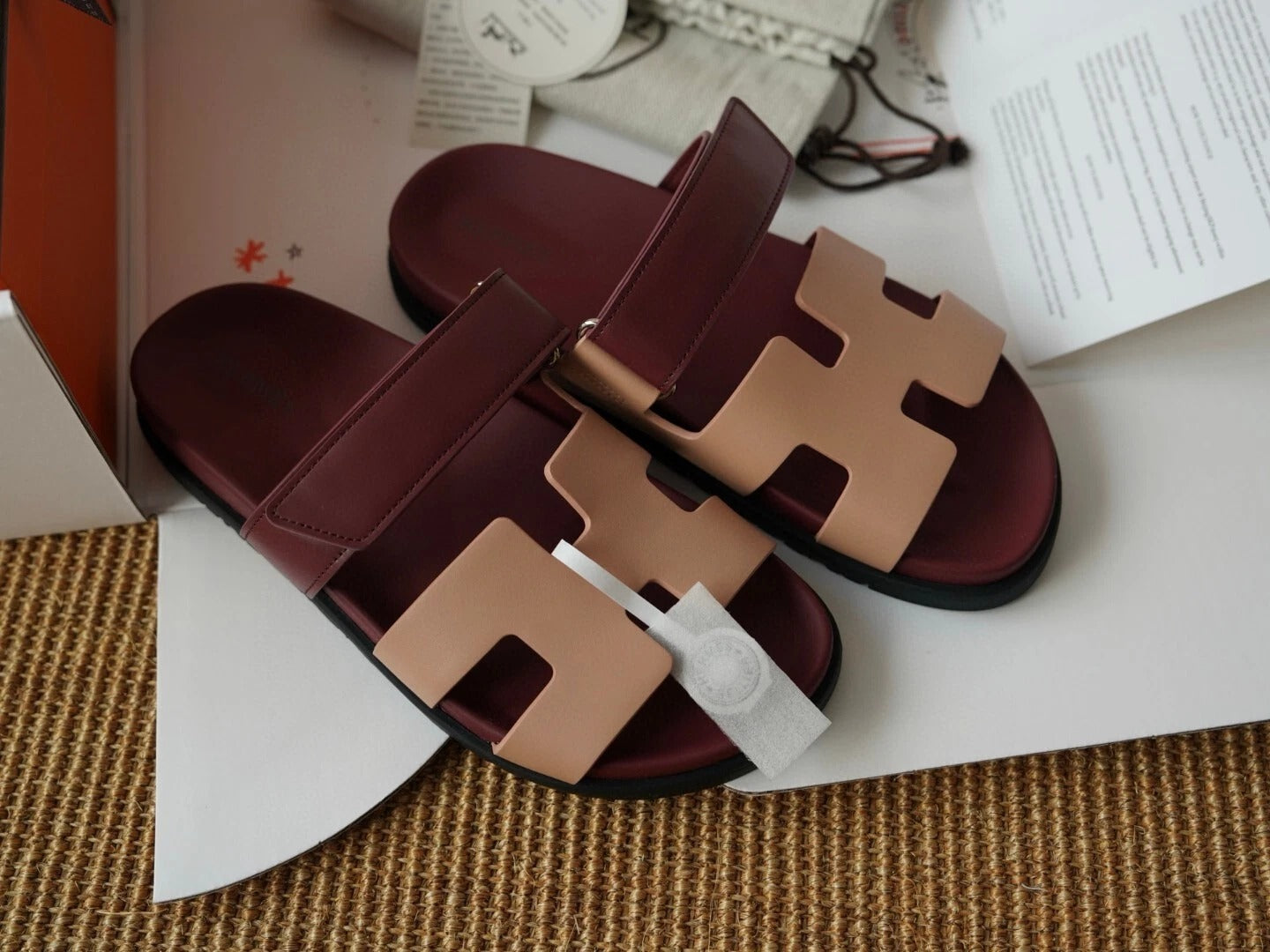 HERMES CHYPRE WOMEN RED & BEIGE CALFSKIN SANDALS
