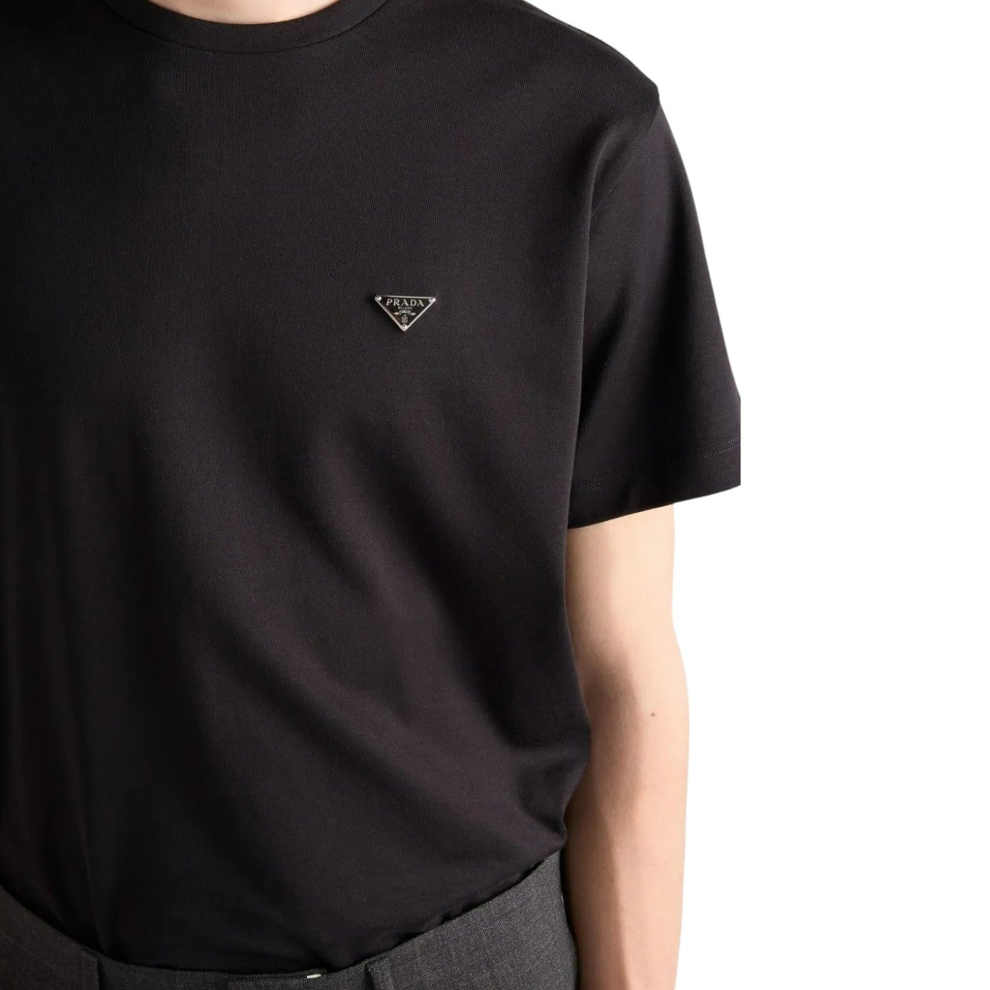 PRADA TRIANGLE GOLD LOGO-PLAQUE BLACK T-SHIRT