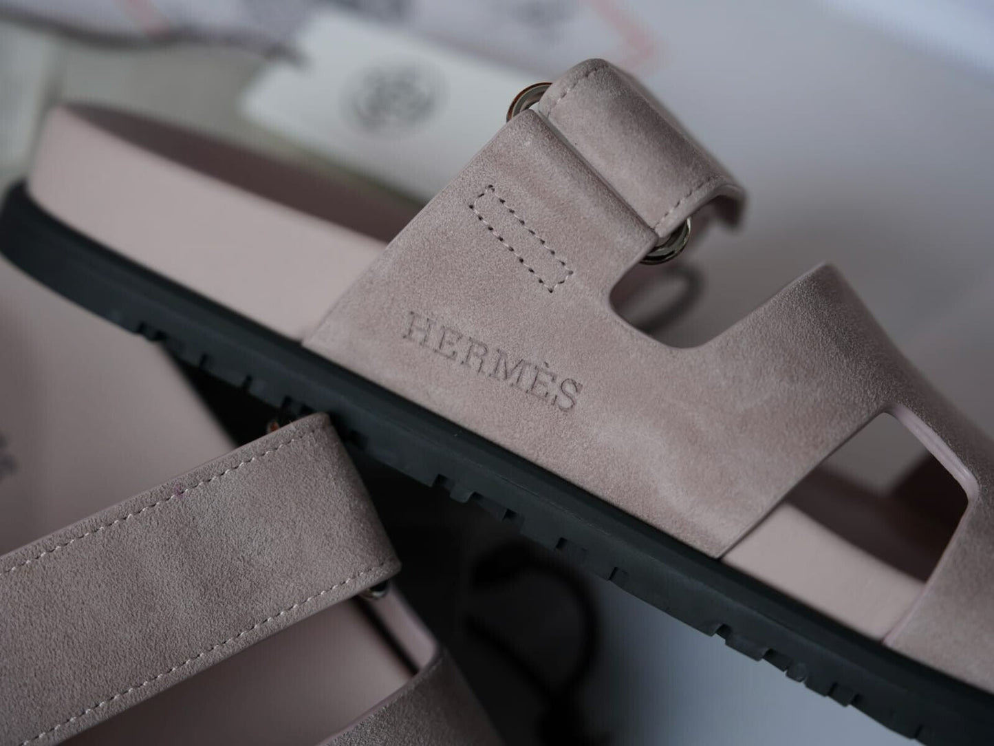 HERMES NUDE PINK SUEDE GOATSKIN WOMEN CHYPRE SANDALS