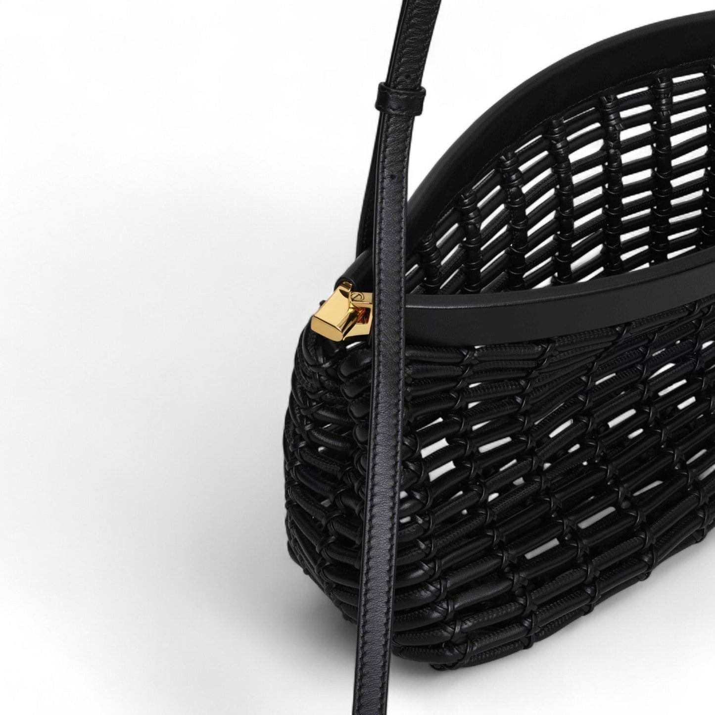ALAÏA LE CLICK EAST WEST MEDIUM IN BRAIDED CALFSKIN BLACK BAG