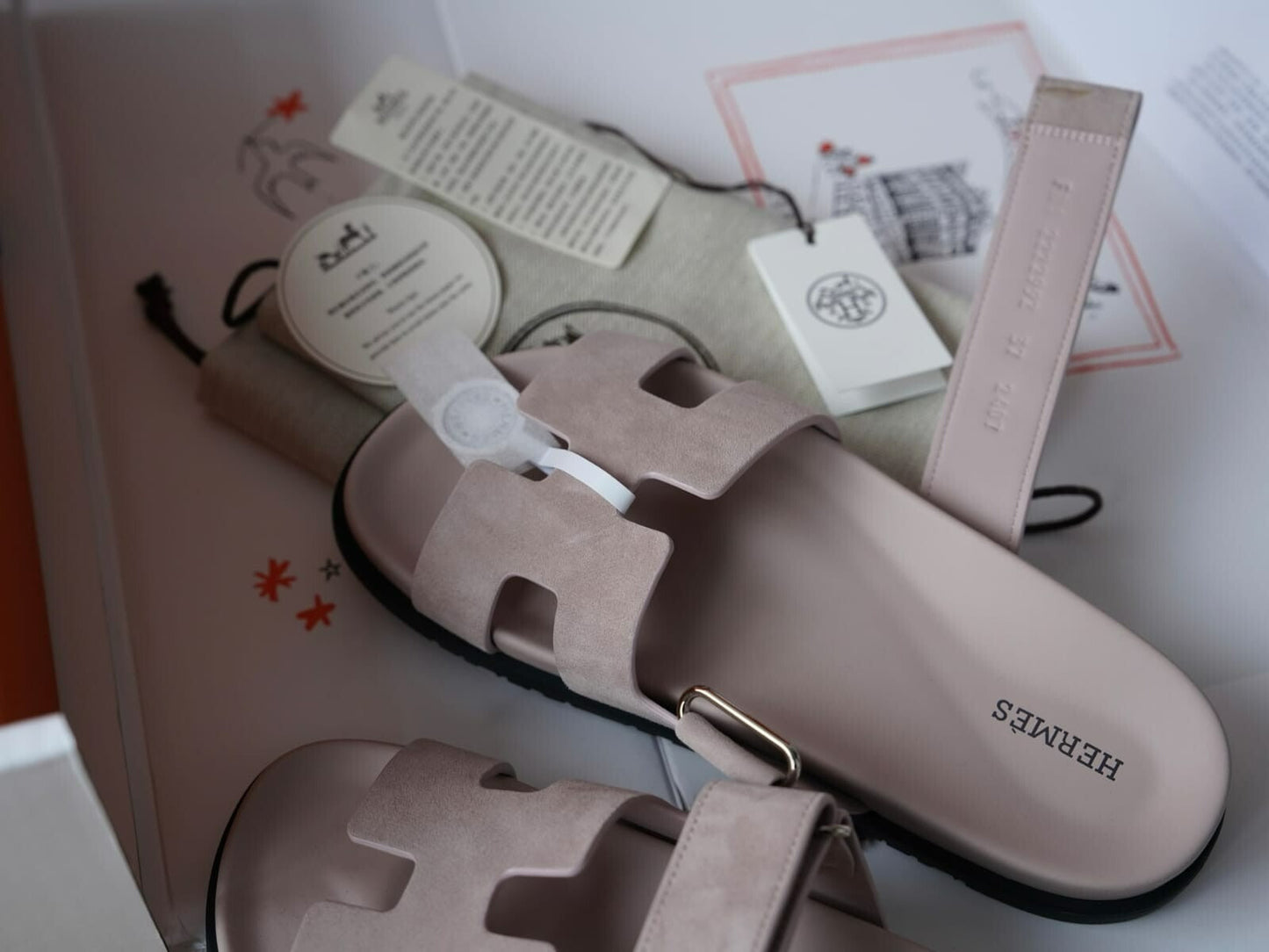 HERMES NUDE PINK SUEDE GOATSKIN WOMEN CHYPRE SANDALS