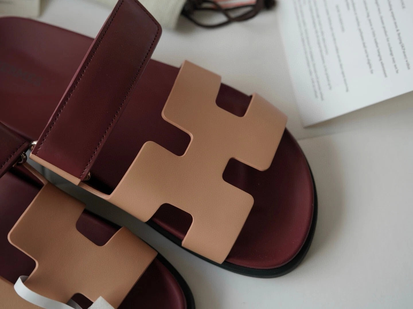 HERMES CHYPRE WOMEN RED & BEIGE CALFSKIN SANDALS